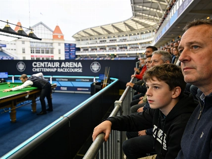Cheltenham Racecourse braces for British Open snooker ticket surge